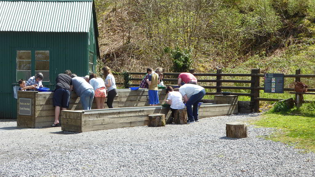 People panning for gold, Dolaucothi Gold Mines