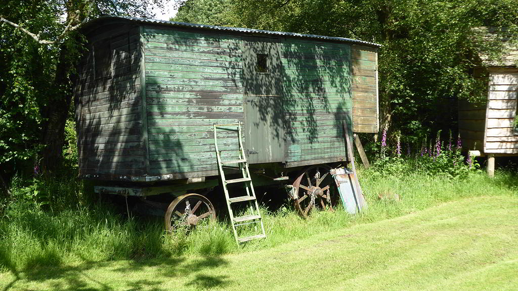 Marshall, Sons Living Van